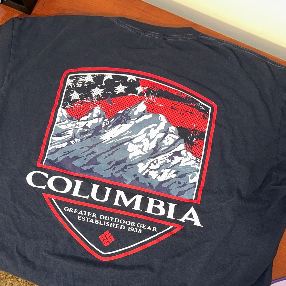 Columbia Graphic Tee